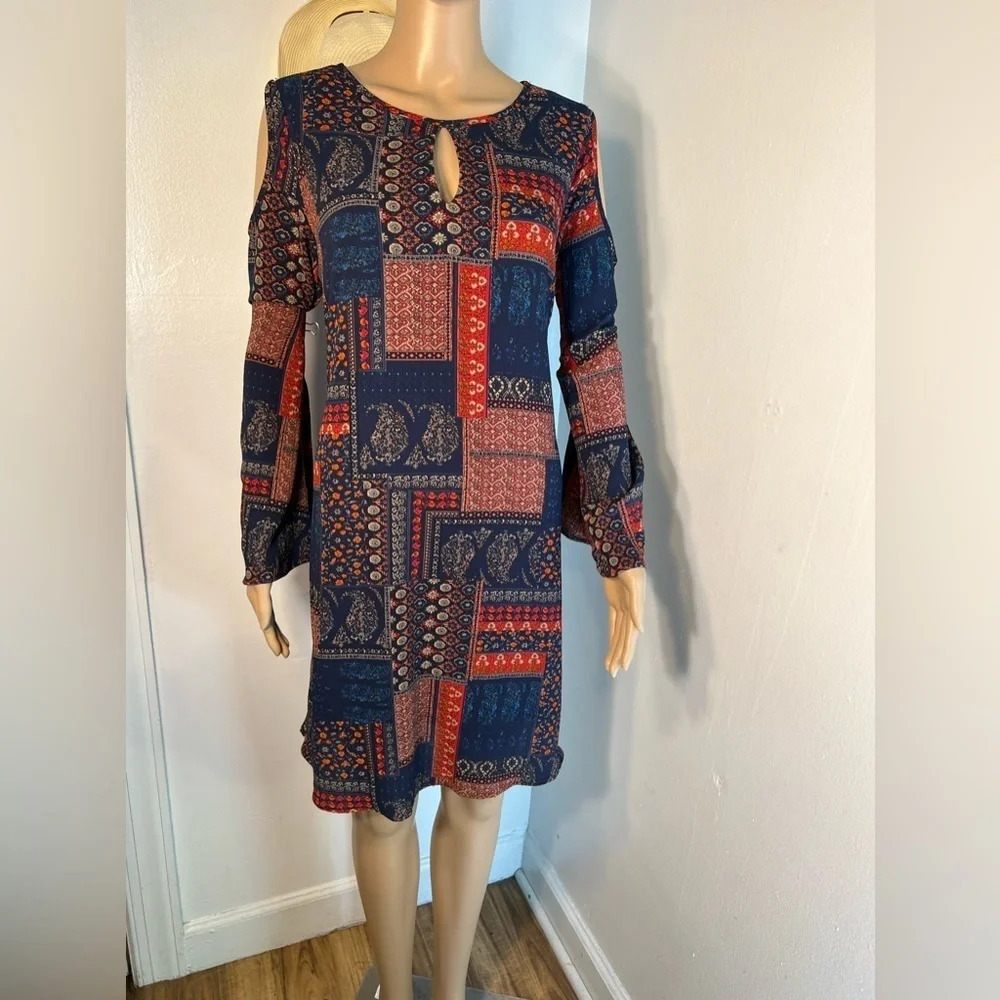 Mittoshop, M, scoop neck cold shoulder, bell long sleev, patchwork design, mini,